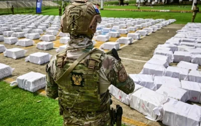Panamá decomisa 13.5 toneladas de cocaína con destino a EEUU