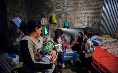 Pobreza en América Latina cede, pero la desigualdad presiona sectores vulnerables