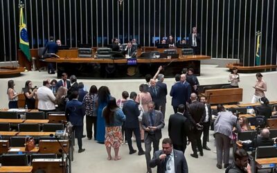 I deputati brasiliani approvano una legge che punta a ridurre la pena di Bolsonaro