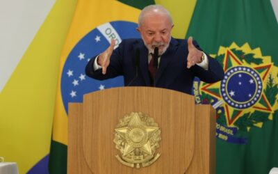 Brasile, Lula annuncia che metterà il veto a una legge che punta a ridurre la pena di Bolsonaro