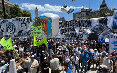 Argentina | Miles de personas marcharon a Plaza de Mayo para protestar contra la reforma laboral de Milei