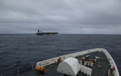 Gli Stati Uniti sequestrano una petroliera russa nell’oceano Atlantico