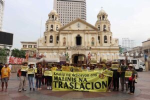 EcoWaste Coalition Assembles in Plaza Miranda to Press for a Waste-Free Conduct of Traslacion 2026