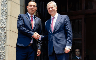 Chile | Presidente electo Kast se reúne con el mandatario interino de Perú, José Jerí, y acuerdan “cooperar y frenar la migración irregular”